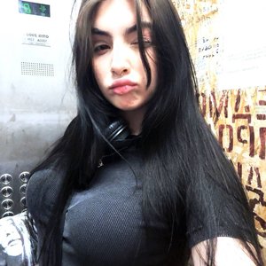 Голая Камила Бусинка