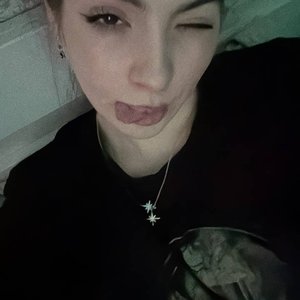 Голая Камила Бусинка