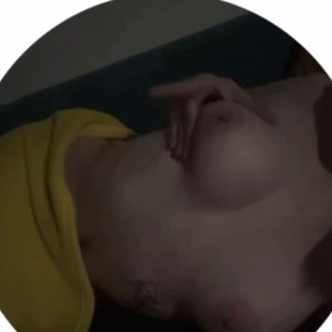 Голая Камила Бусинка