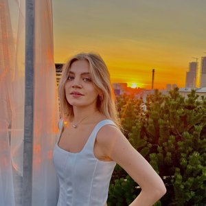 Голая Карина Александрова