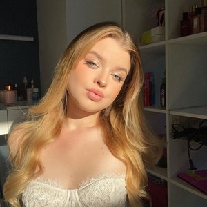 Голая Кристи Крайм