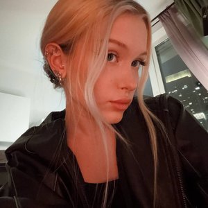 Голая Лиза Лпшка