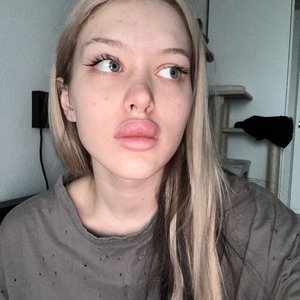 Голая Лиза Лпшка