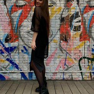 Голая Милана Бру