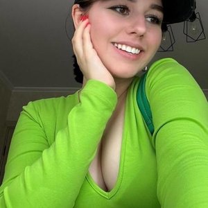 Голая Полина Хлеб