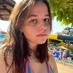 Голая Полина Хлеб