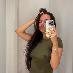 Голая Полина Хлеб