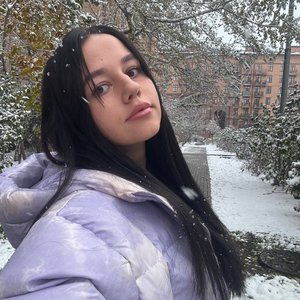 Голая Полина Хлеб