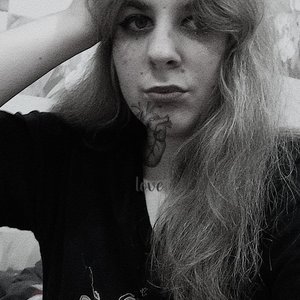 Голая Лиза Фаркаш