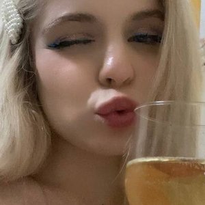 Голая Эми Роуз
