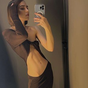 Голая Яна Енжаева