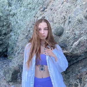 Голая Яна Зенина