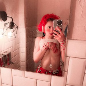 Голая Flaffyx