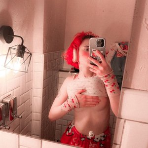Голая Flaffyx