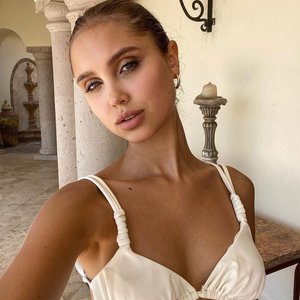 Голая Настя Свон