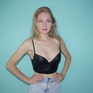 Голая Шмекси Утка