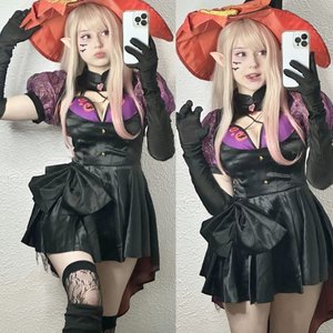 Голая Upminaa