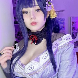 Голая Upminaa
