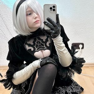Голая Upminaa