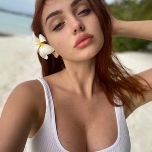 Голая Yana Rup
