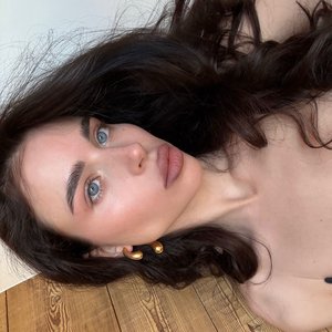 Голая Адель Вейгель