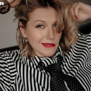 Голая Карина Андоленко