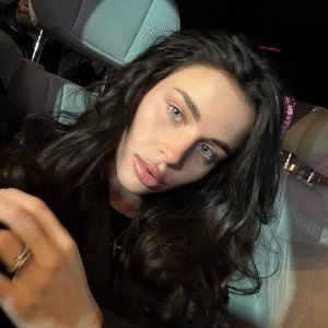 Голая Адель Вейгель