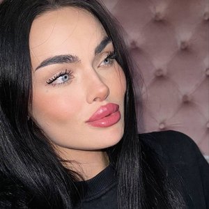 Голая Камила Смогулецкая