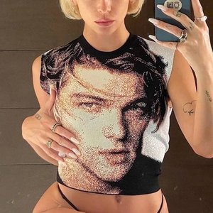 Голая Настя Ивлеева
