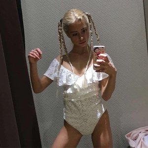 Голая Анна Михеева