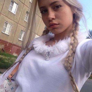 Голая Анна Михеева