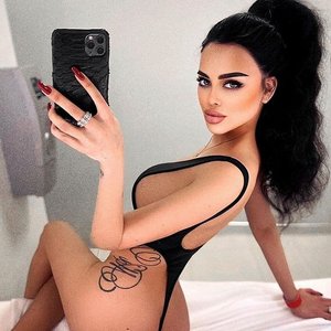 Голая Нита Кузьмина