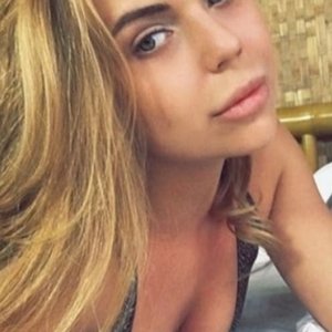 Голая Карина Кросс