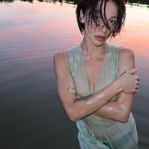 Голая Настя Ивлеева