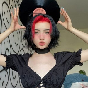 Голая Карамбейби