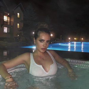 Голая Полина Чистякова