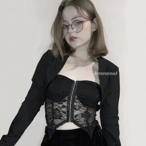 Голая Kewweol