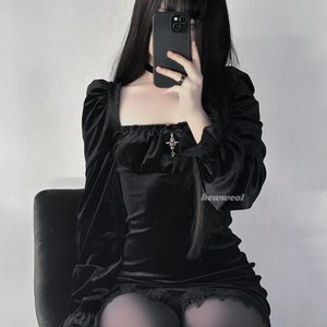 Голая Kewweol