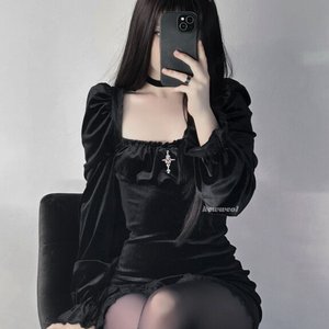 Голая Kewweol