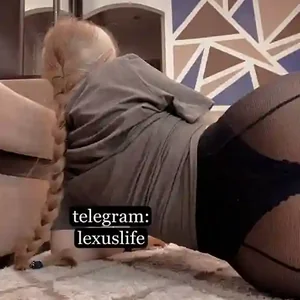 Голая Алеся Самунина