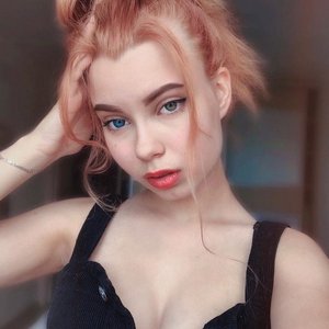 Голая Арина Снежко