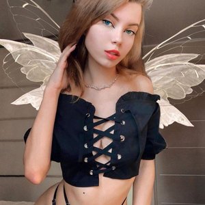 Голая Арина Снежко