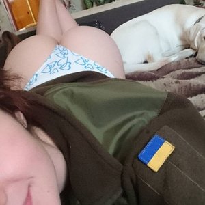 Голая Анна Десятникова