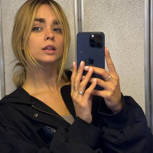 Голая Маха Горячева