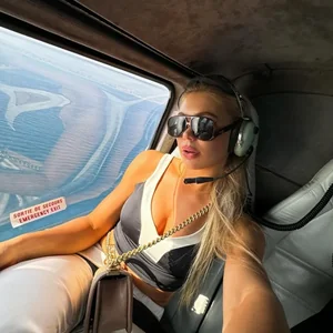 Голая Ютта Лердам
