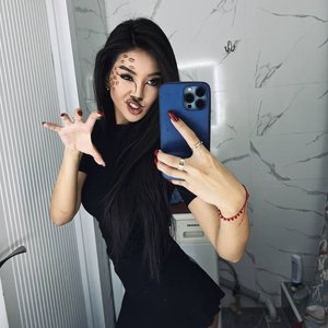 Голая Сабина Кай