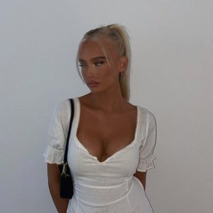 Голая Эмма Эллингсен