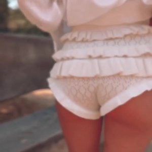 Голая Саша Зверева