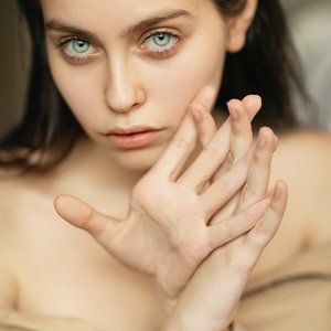 Голая Алисcа Фокси