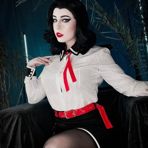 Голая Mollyredwolf